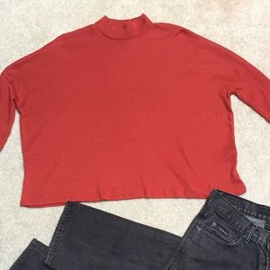 Cute turtleneck 💥